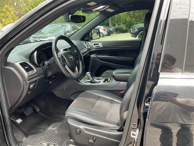 used 2018 Jeep Grand Cherokee car, priced at $17,000