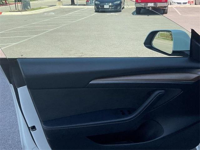 used 2022 Tesla Model 3 car, priced at $26,000