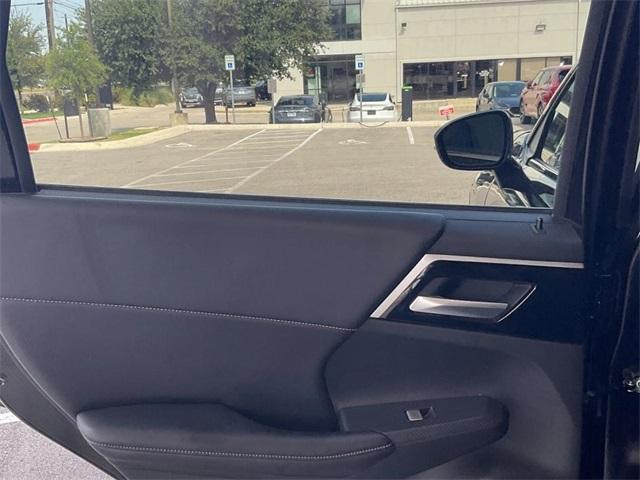 used 2024 Mitsubishi Outlander car, priced at $26,000