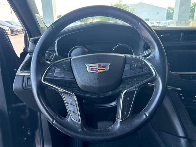 used 2021 Cadillac XT5 car, priced at $25,000