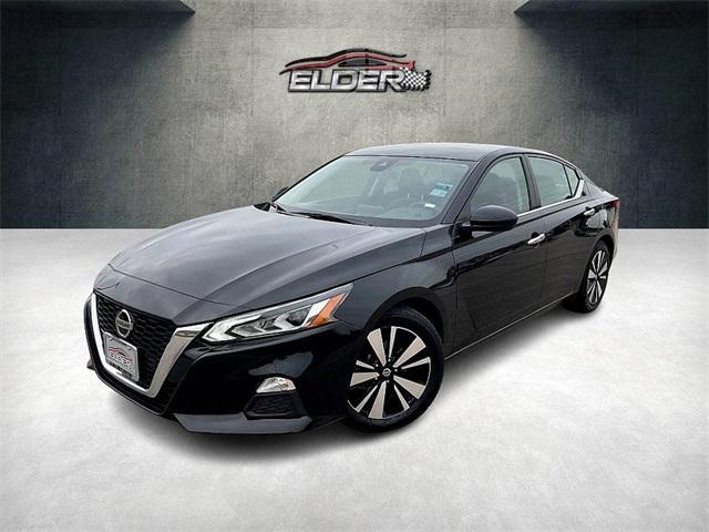 used 2022 Nissan Altima car, priced at $25,977