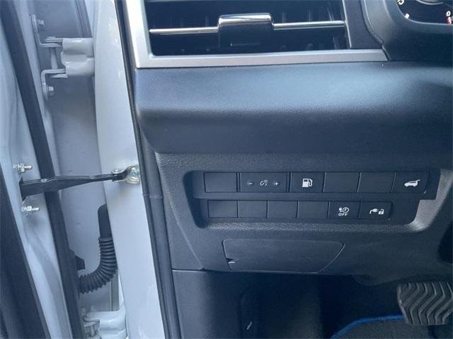 used 2023 Mitsubishi Outlander PHEV car, priced at $25,000