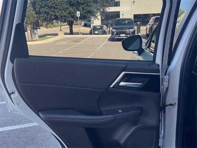 used 2023 Mitsubishi Outlander PHEV car, priced at $25,000