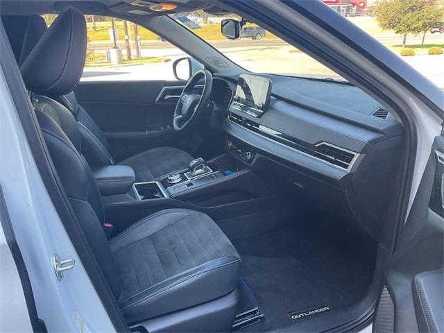 used 2023 Mitsubishi Outlander PHEV car, priced at $25,000