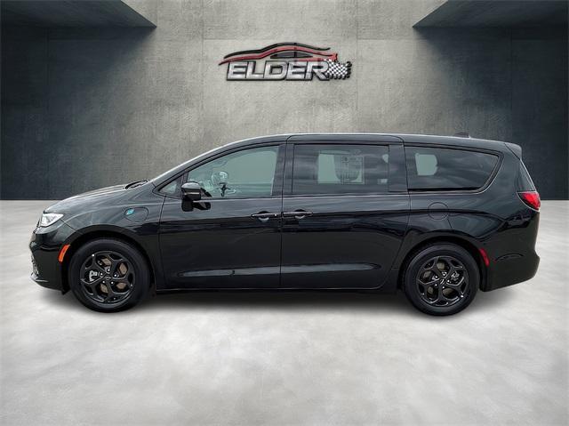 used 2022 Chrysler Pacifica Hybrid car, priced at $24,695