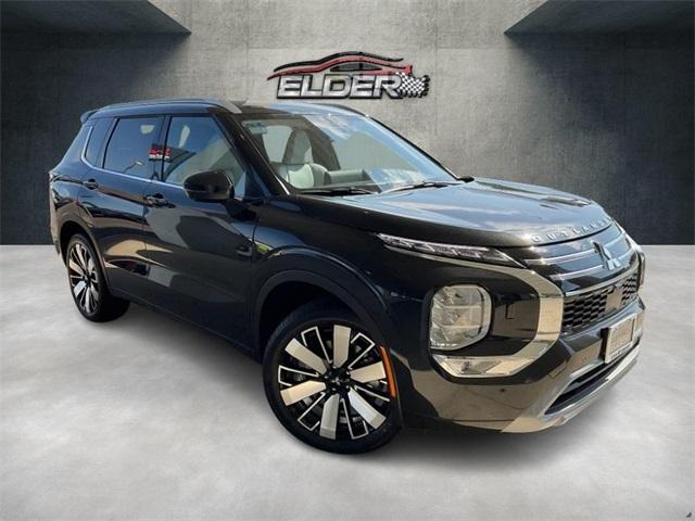 new 2025 Mitsubishi Outlander car, priced at $47,445