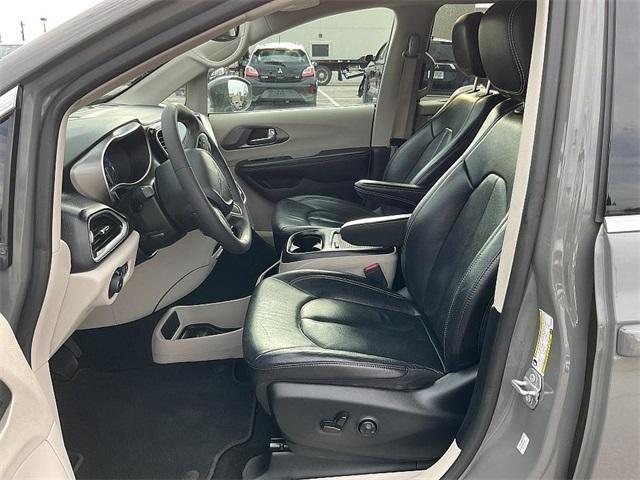 used 2022 Chrysler Pacifica car, priced at $20,000