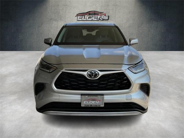 used 2021 Toyota Highlander car, priced at $30,000