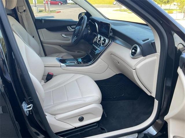 used 2020 Mercedes-Benz GLC 300 car