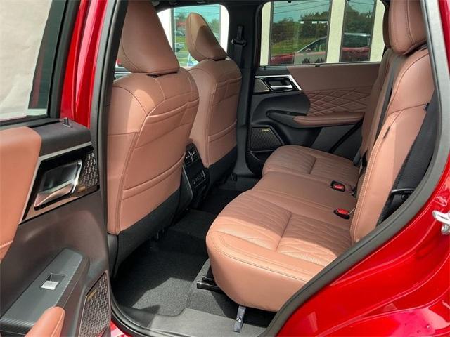 new 2025 Mitsubishi Outlander car, priced at $51,370
