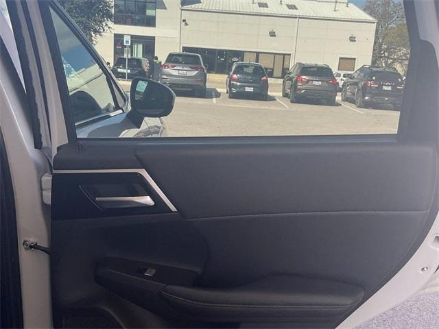 used 2024 Mitsubishi Outlander car, priced at $27,900