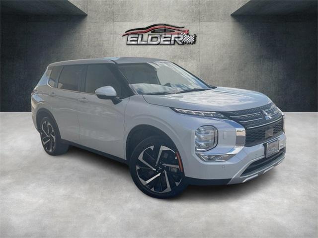used 2024 Mitsubishi Outlander car, priced at $27,900