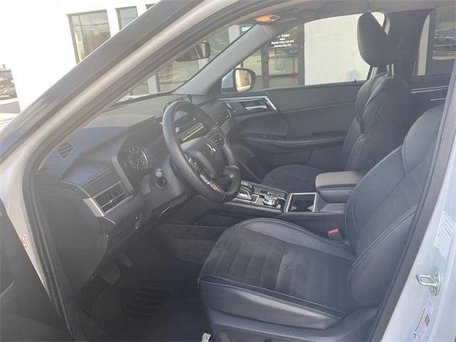 used 2024 Mitsubishi Outlander car, priced at $27,900