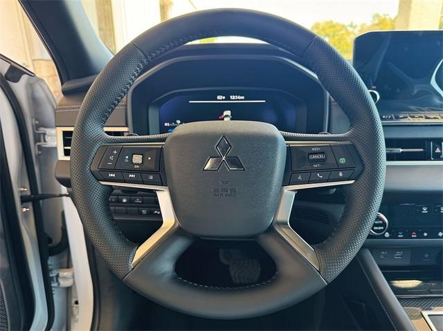 new 2025 Mitsubishi Outlander PHEV car, priced at $52,704