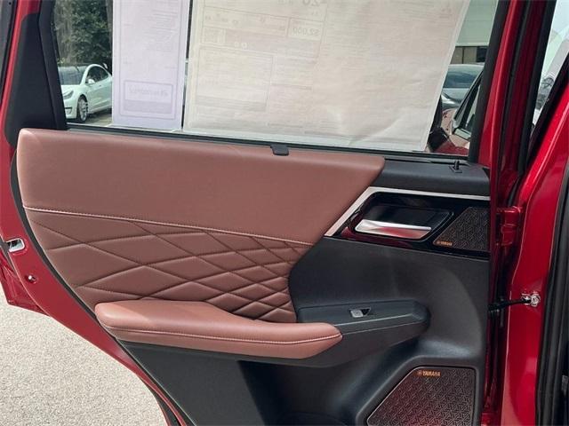 new 2025 Mitsubishi Outlander car, priced at $49,690