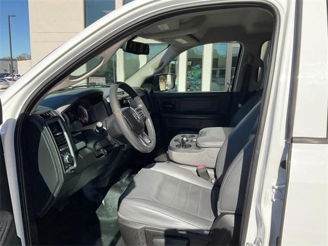 used 2019 Ram 1500 Classic car, priced at $24,000