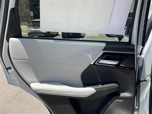 new 2025 Mitsubishi Outlander car, priced at $44,320