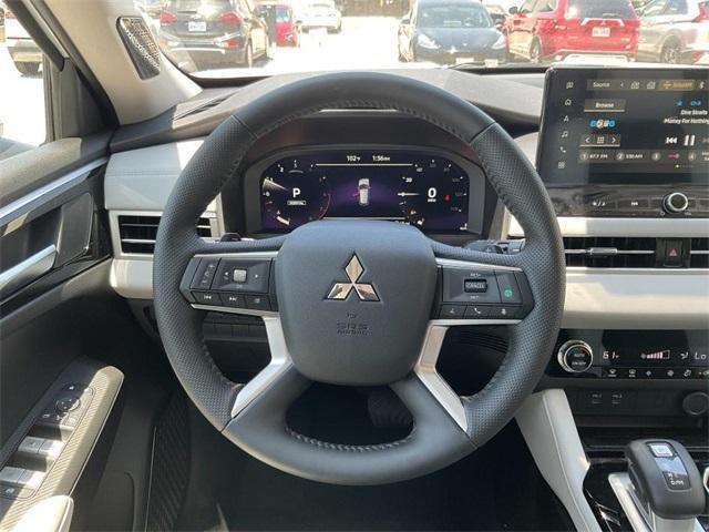 new 2025 Mitsubishi Outlander car, priced at $44,320
