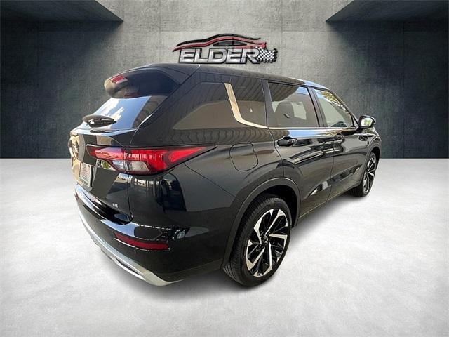 new 2024 Mitsubishi Outlander car, priced at $41,305