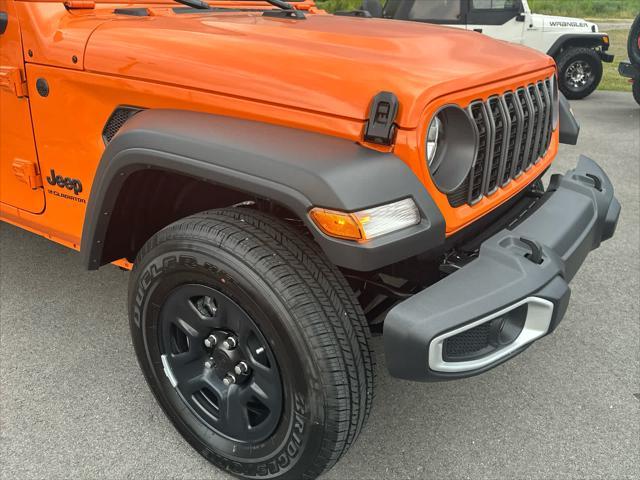new 2025 Jeep Gladiator car, priced at $43,275