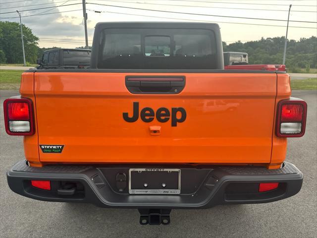 new 2025 Jeep Gladiator car, priced at $43,275