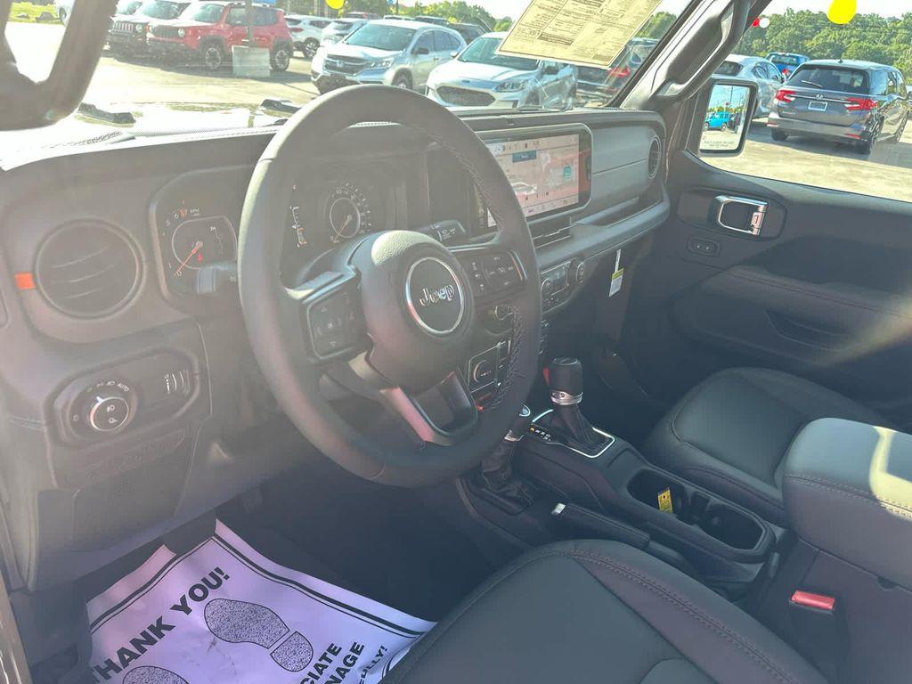 new 2025 Jeep Gladiator car, priced at $61,585