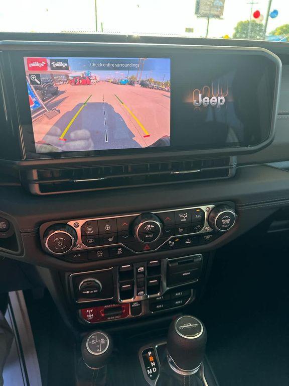 new 2025 Jeep Gladiator car, priced at $61,585