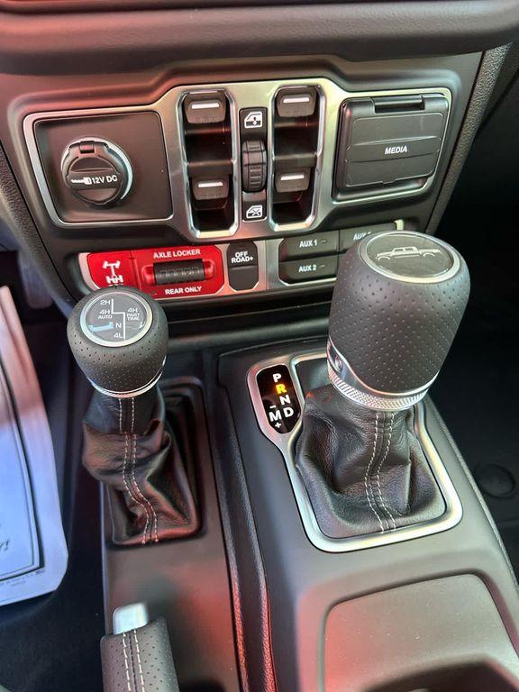 new 2025 Jeep Gladiator car, priced at $61,585