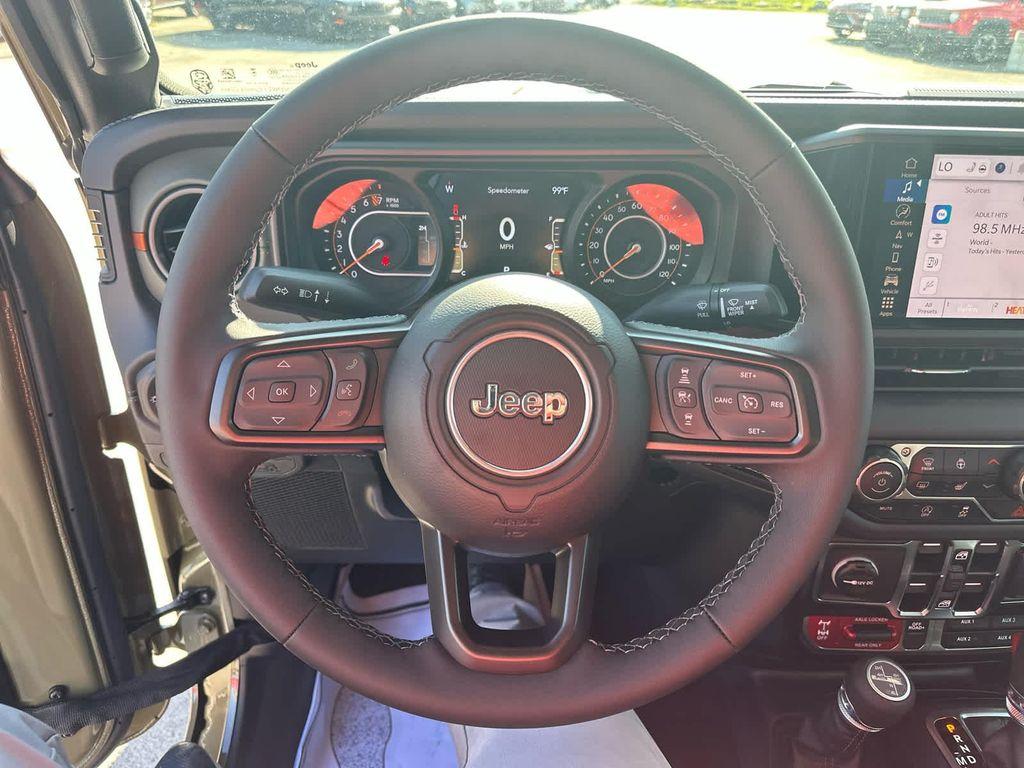 new 2025 Jeep Gladiator car, priced at $61,585