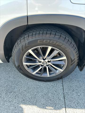 used 2017 Toyota Highlander car, priced at $15,988