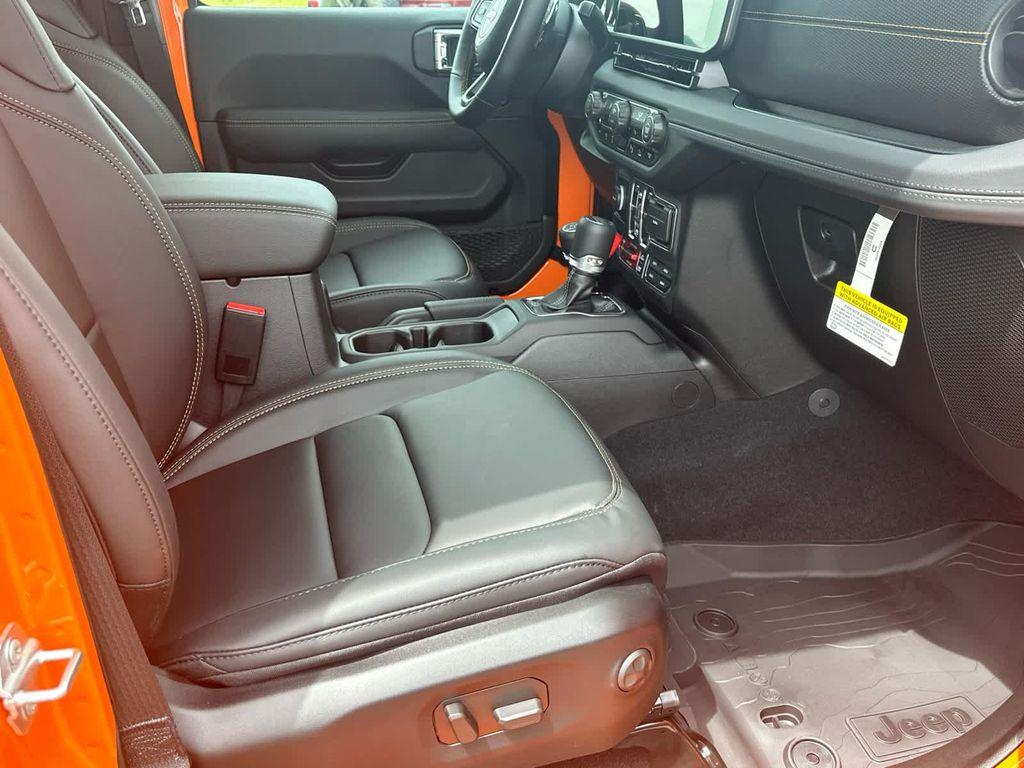 new 2025 Jeep Wrangler car, priced at $100,885