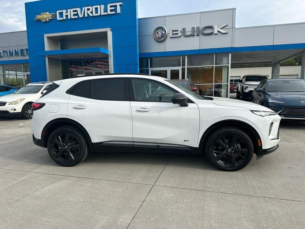 new 2025 Buick Envision car, priced at $40,995