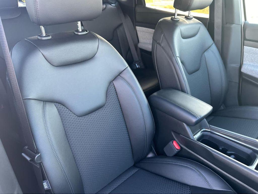 new 2025 Jeep Compass car, priced at $28,995