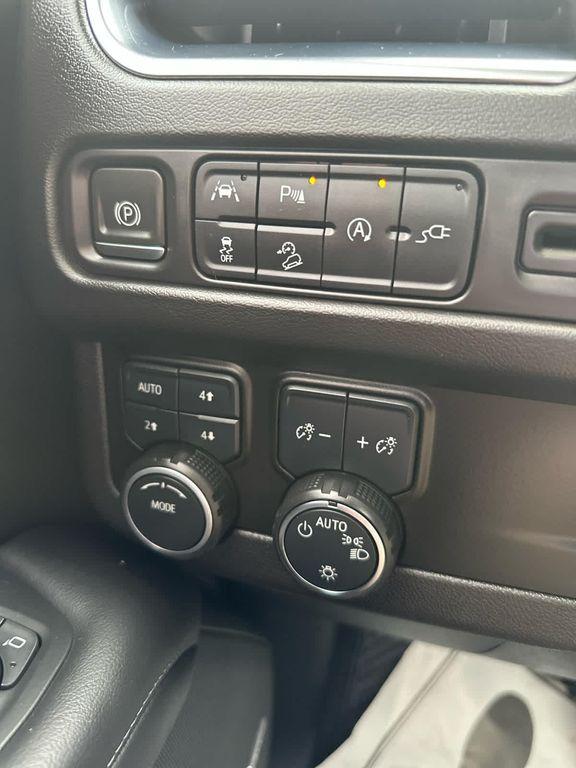 used 2021 Chevrolet Tahoe car, priced at $49,988