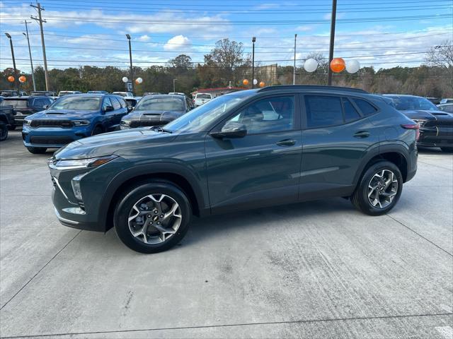 new 2025 Chevrolet Trax car, priced at $25,805