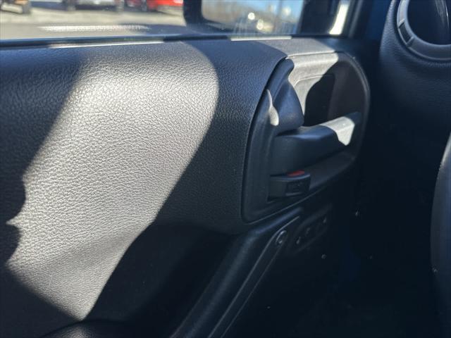 used 2015 Jeep Wrangler Unlimited car, priced at $16,988