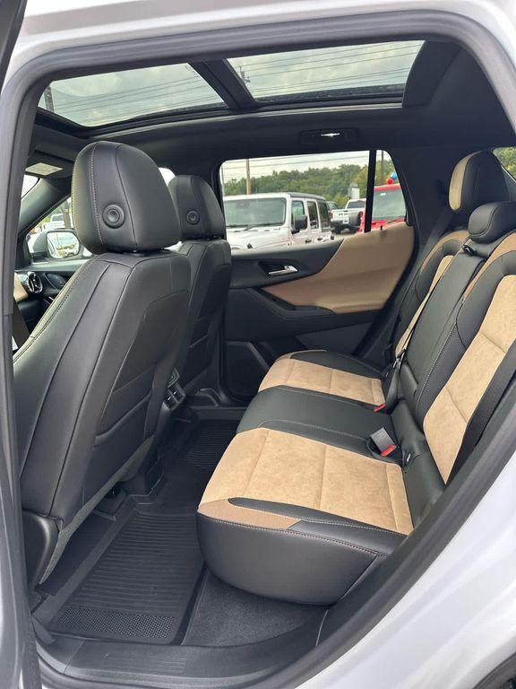 new 2026 Chevrolet Equinox car, priced at $38,995
