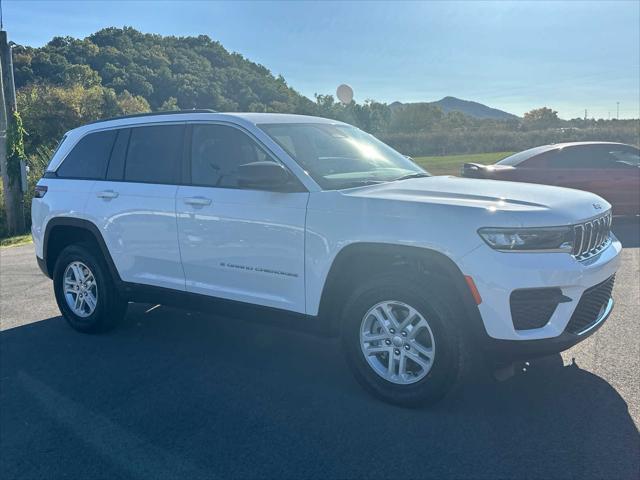 new 2025 Jeep Grand Cherokee car, priced at $42,625