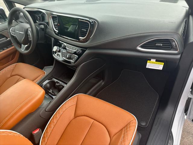 new 2025 Chrysler Pacifica car, priced at $55,730