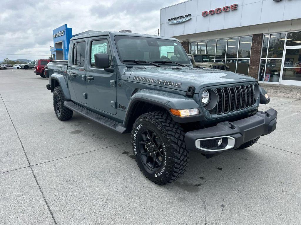 new 2025 Jeep Gladiator car, priced at $46,780