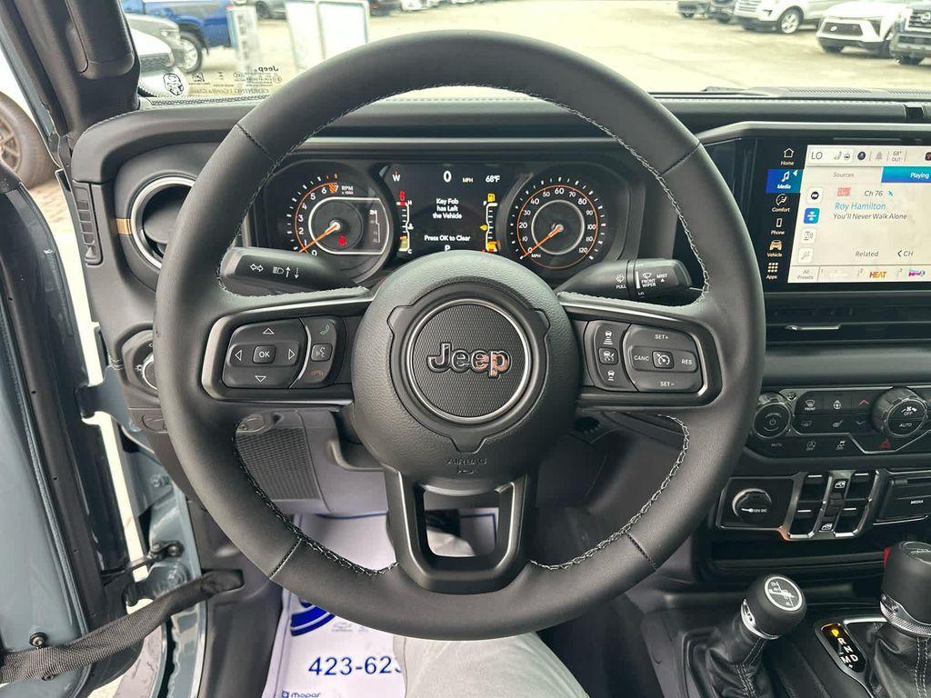 new 2025 Jeep Gladiator car, priced at $46,780