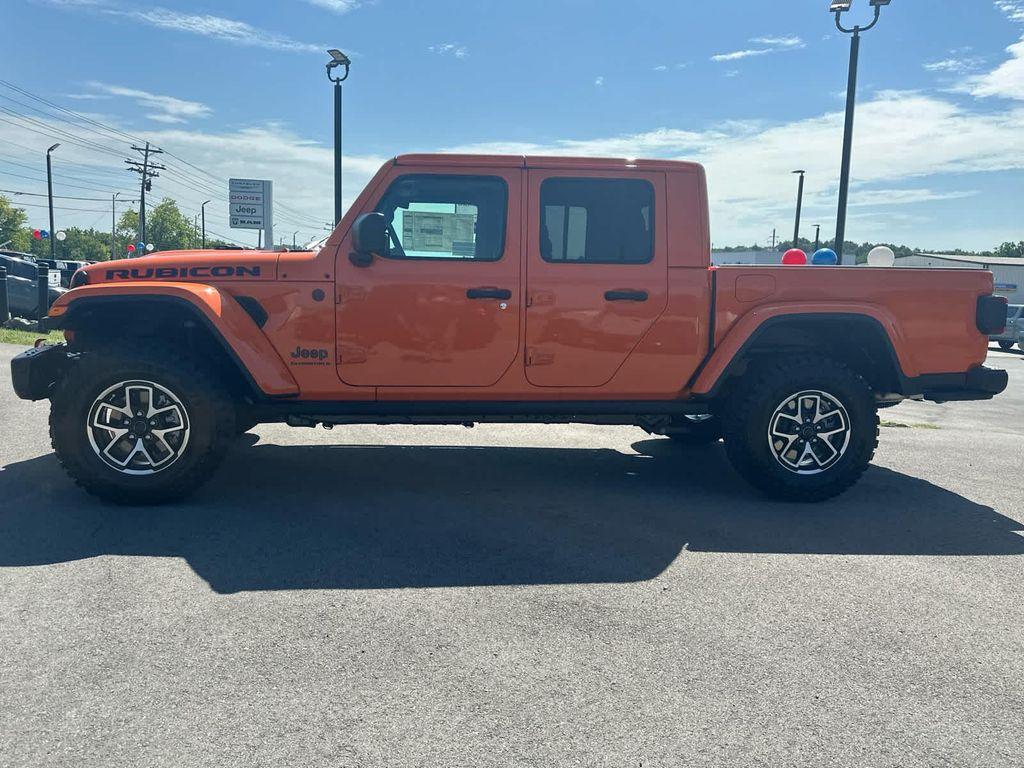 new 2025 Jeep Gladiator car, priced at $61,625
