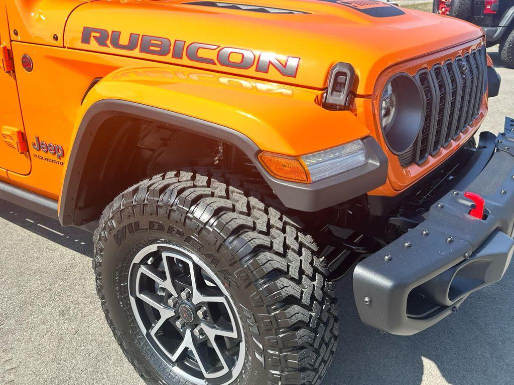 new 2025 Jeep Gladiator car, priced at $61,625