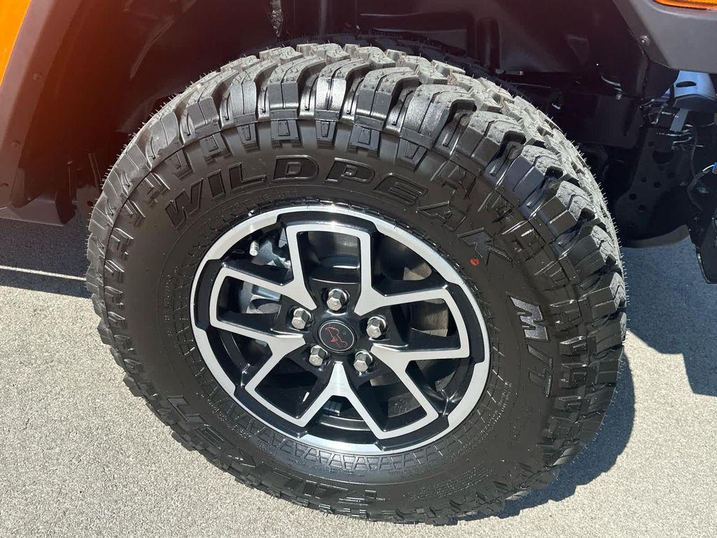 new 2025 Jeep Gladiator car, priced at $61,625