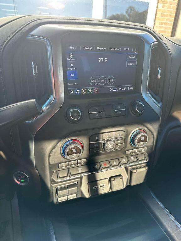 used 2022 Chevrolet Silverado 2500 car, priced at $59,995