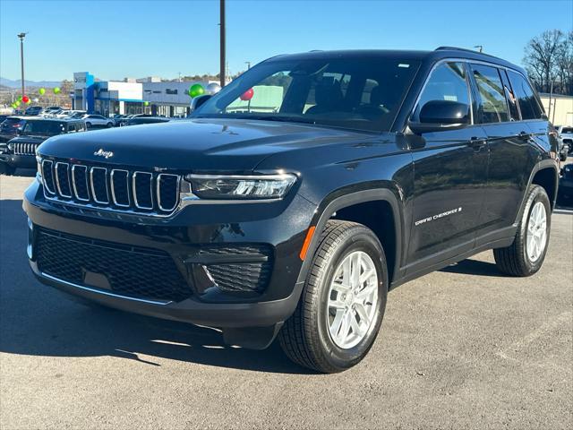 new 2025 Jeep Grand Cherokee car, priced at $42,970