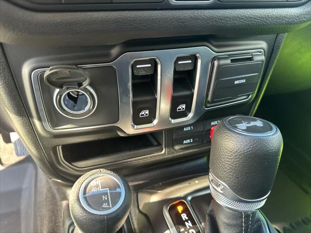 new 2025 Jeep Wrangler car, priced at $40,940