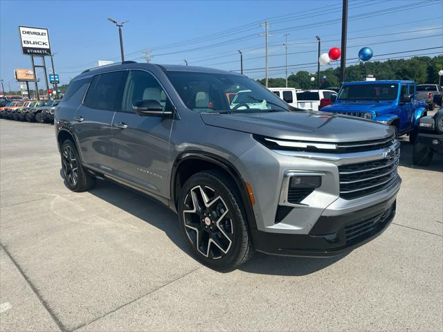 new 2025 Chevrolet Traverse car