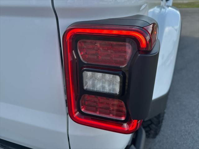 new 2025 Jeep Gladiator car, priced at $58,565