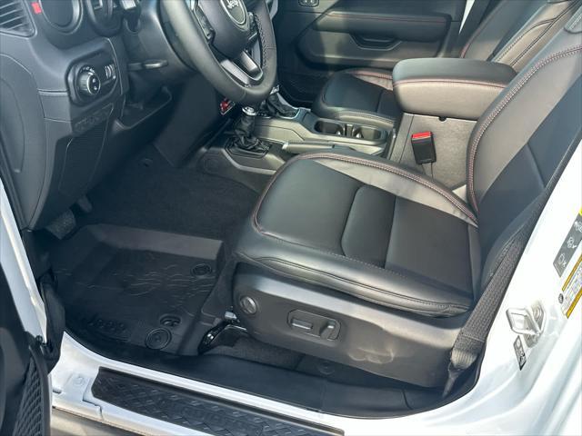 new 2025 Jeep Gladiator car, priced at $58,565